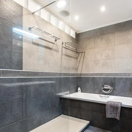 Apartman Saturno *